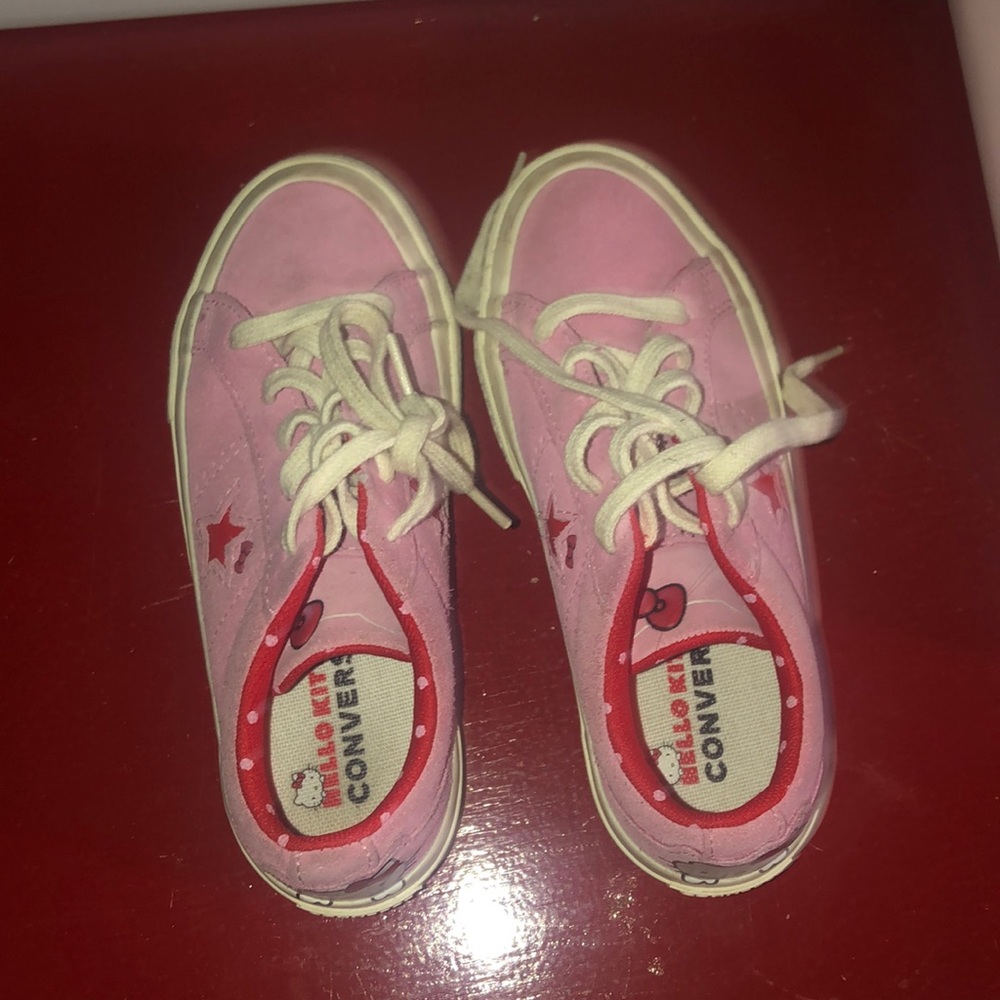 Converse One Star Ox Hello Kitty Pink